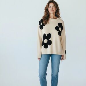 Sofie the Label Elegant Cream Floral Sweater